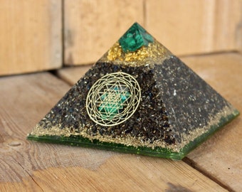 Orgonite® Pyramid Orgon SRI YANTRA "Abundance"