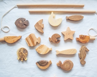 Grand ensemble de jouets de pêche - 15 poissons, jouet Montessori en bois, jeu éducatif, kit de jouets écologiques, jouets artisanaux, jouets en bois, ensemble de jouets bio #115