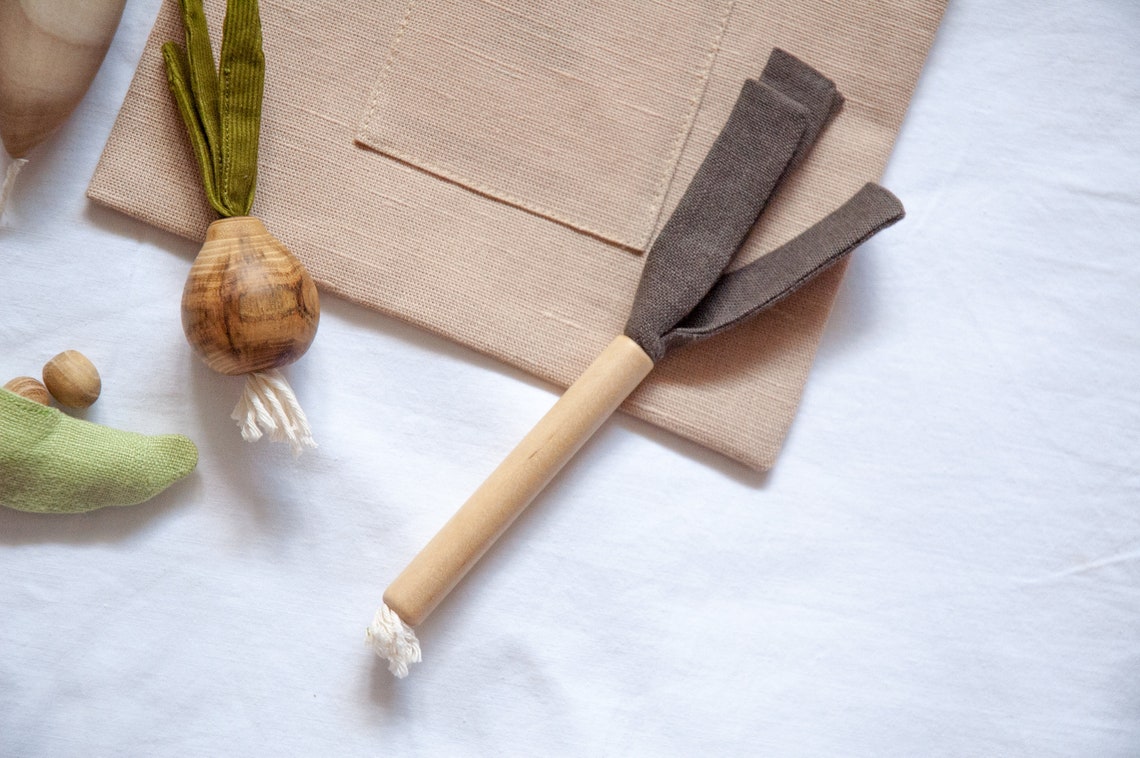 montessori food toys