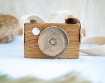 Wooden Toy Camera, Dramatic play toy, Pretend play camera toy, Toddler wood toy, Baby Toy, Kids birthday gift, Imaginative play toys