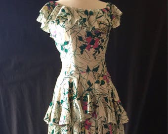 40&#39;s Long Maxi Ruffle Dress ~ Floral Garden extravaganza ~waist 31&quot; Mint condition 1940