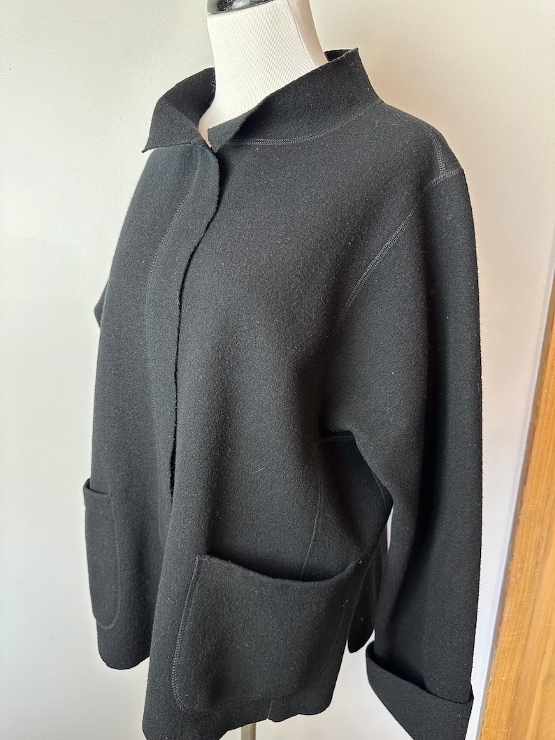 90s minimalist felted wool sporty jacket boxy square cut modern vibes black wool sweater coat Womens size Med lg image 4