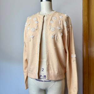 50s 60s beaded cardigan sweater cream off white milk white glass beads pinup rockabilly true vintage womens fashion/size Med image 6
