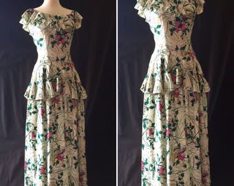 40's Long Maxi Ruffle Dress ~ Floral Garden extravaganza ~waist 31" Mint condition 1940