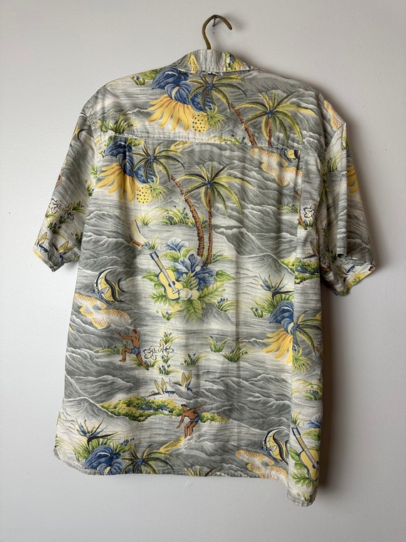 Vtg Hawaiian shirt~ 100% cotton w coconut shell b… - image 5