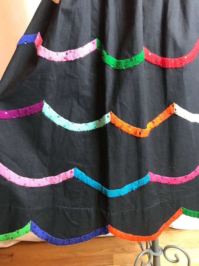50s cotton patio skirt fit & flare pinup rockabilly Rainbow embroidery embroidered colorful black Teresa Original Taxco 26 waist image 2