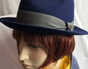 Men’s blue fedora hat~Goorin  bros unisex androgynous style~ vintage inspired Stylish hat~ men’s or women’s hats Size Small