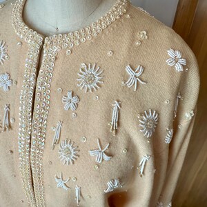 50s 60s beaded cardigan sweater cream off white milk white glass beads pinup rockabilly true vintage womens fashion/size Med image 10