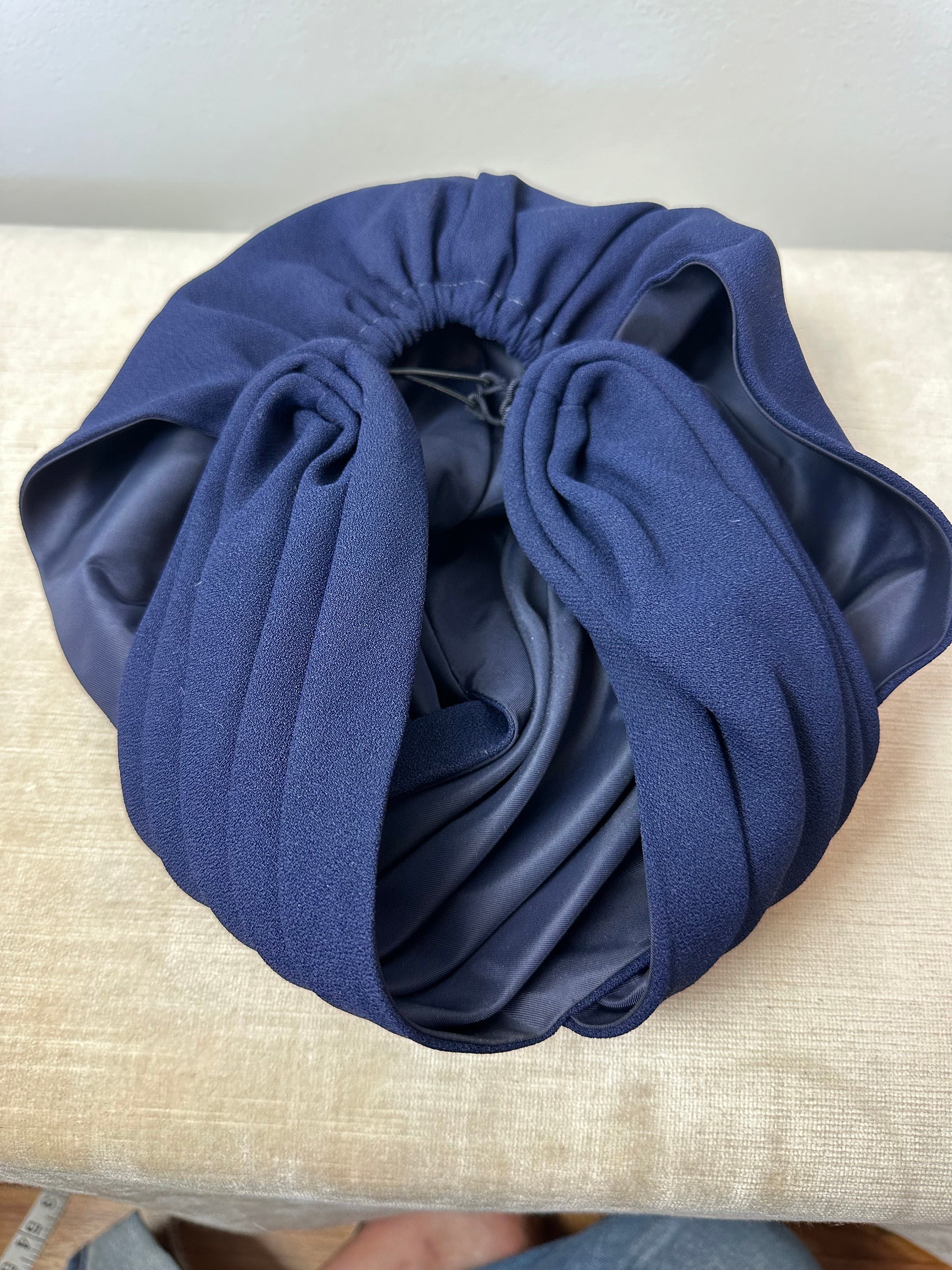Vintage 1940’s Women\'s Navy Knotted Turban Style Hat 1940 main image 3