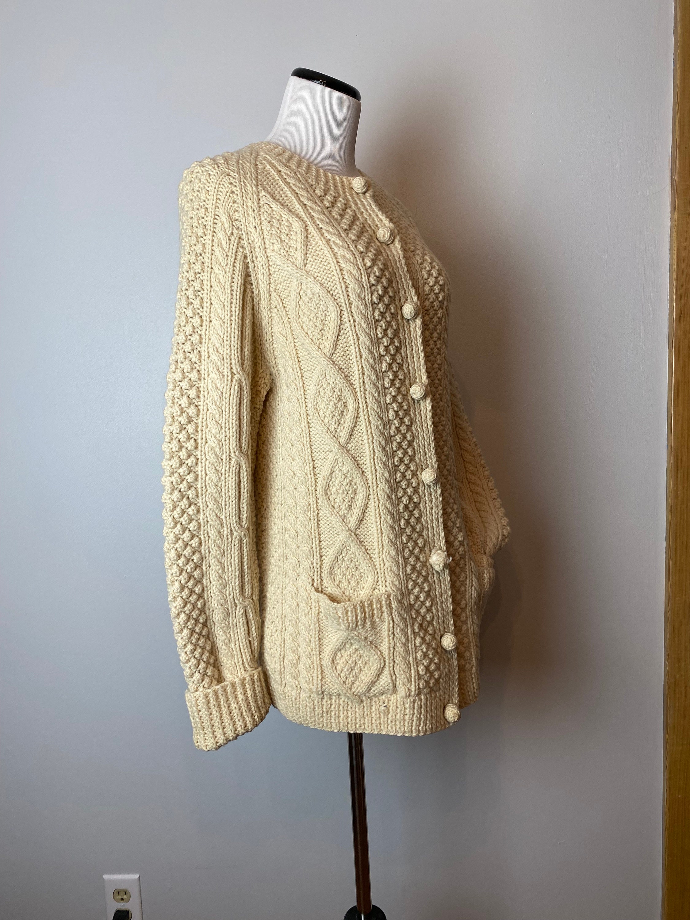 60's Women's Cable Knit Cardigan Sweater With Pockets 60's Women's Cable Knit Cardigan Sweater With Pockets