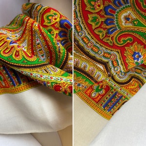 Vintage wool scarf classic paisley print Large womens scarves shawl collar look brilliant colorful lovely Victorian style image 2