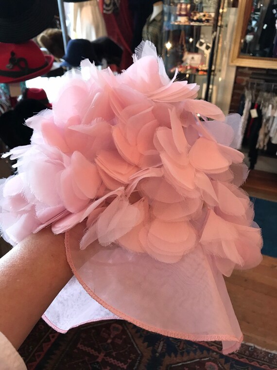 Vintage 1950’s -60's floral hat ~soft pink flower… - image 10