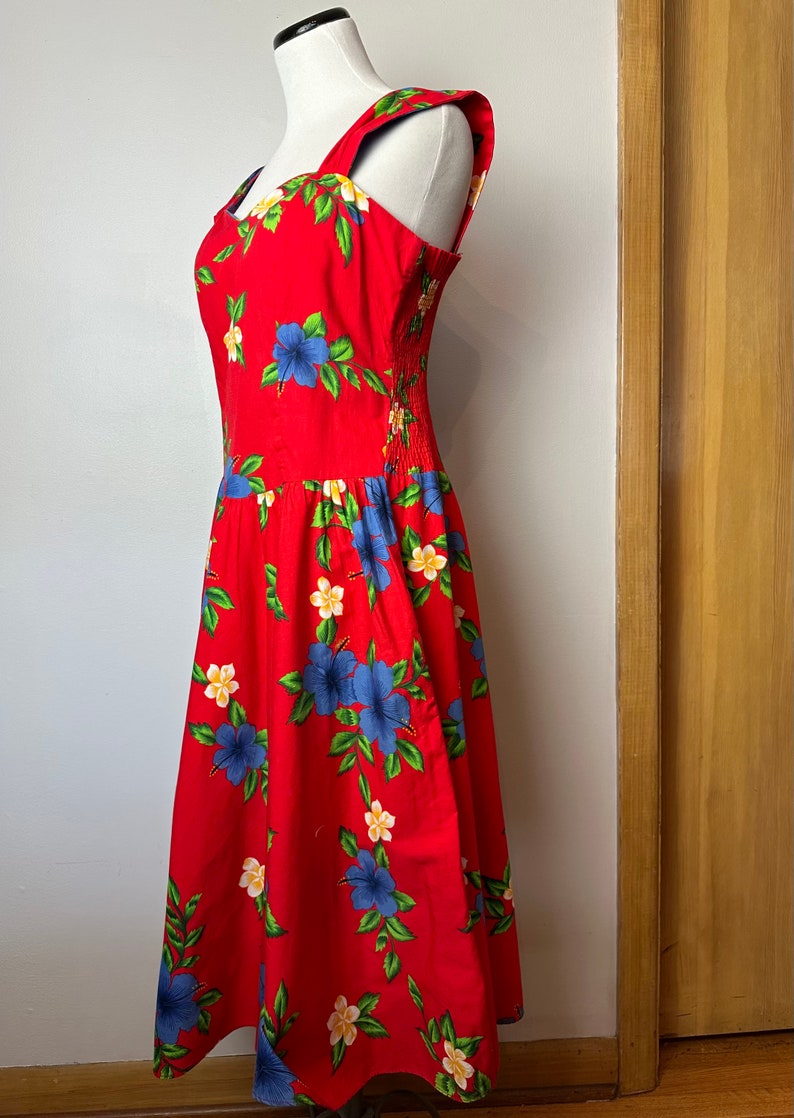 robe hawaïenne vintage des années 80 décolleté en coeur coupe & flare robe d'été rouge floral tropical vif/taille Med-LG image 4