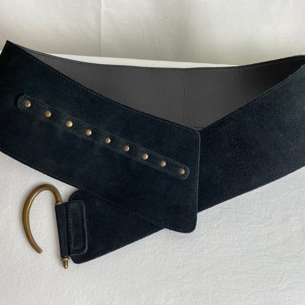 80’s Extra Wide black suede leather dress belt unique brassy hook buckle New wave Goth rocker corset 1980’s Women’s statement belt Hip/ XL