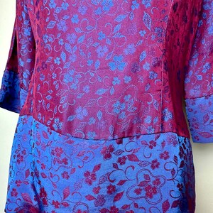 Wunderschöne Bluse aus reiner Seide mit schillerndem Kontrast in Fuchsia und Blau, zweifarbig, asiatisches Top mit Blumenmuster, Größe M Bild 7