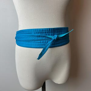 Vintage 70’s 80’s Turquoise Blue /teal wrap belt ~ wrapping Sash style Silk & cotton  Boho trend/ Size SM up to 30” waist