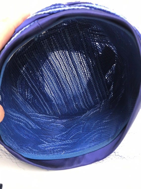 60’s Mod pillbox hat~ Periwinkle & blue colorful … - image 6