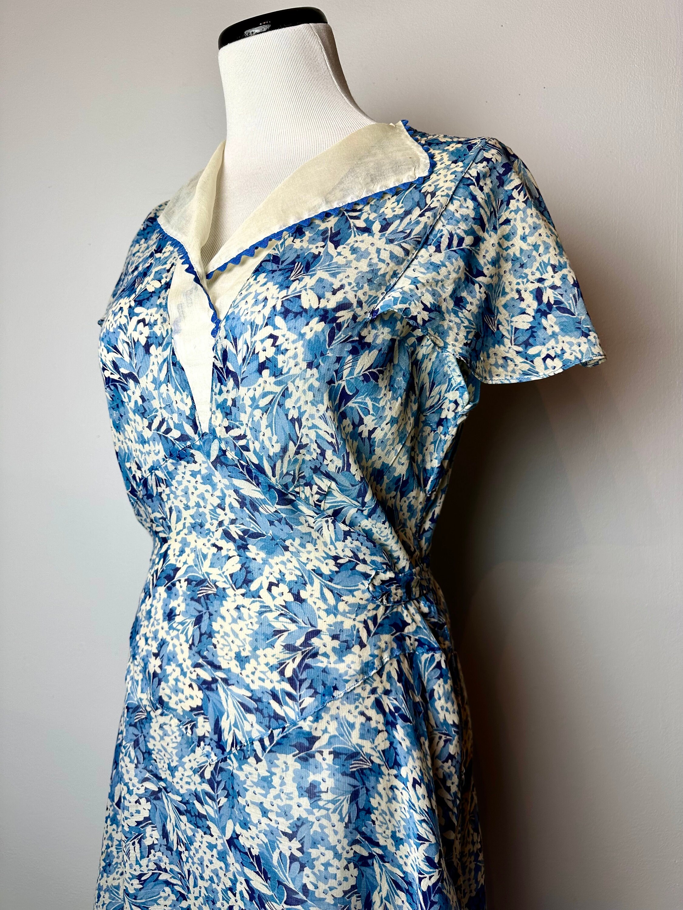 ワンピース 1930s Blue Floral Rayon Dress Vintage 1930s 1940s Blue Rayon Dress Floral Midi Dress Size