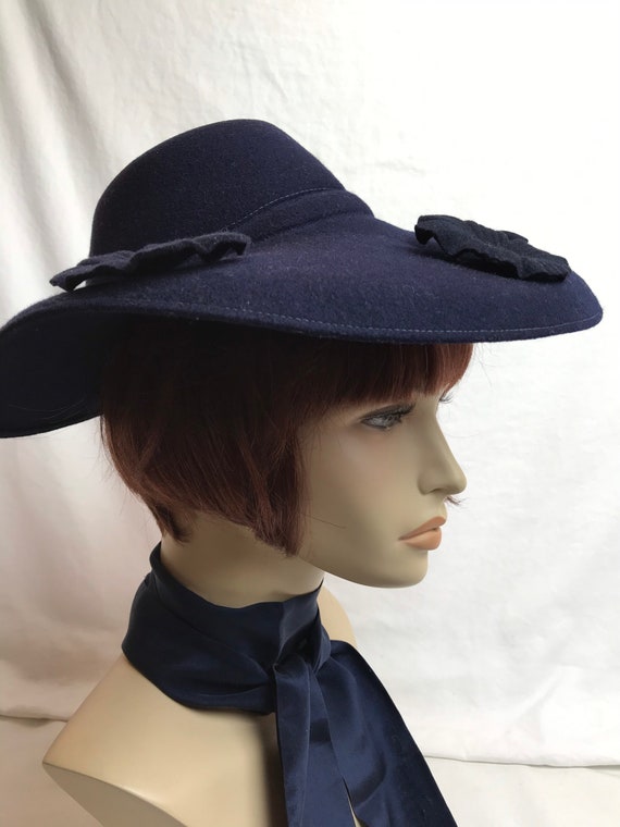 40’s wide brim hat navy blue felt~ pinup style ww… - image 6