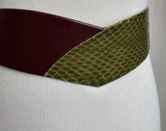 Snakeskin & leather belt 2 tone vintage 80’s 90’s dress belt sexy burgundy green size Velcro waist / Small