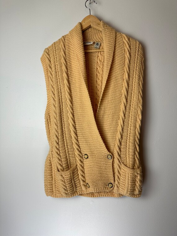 80’s-90’s sweater vest 100% wool chunky cable kni… - image 9