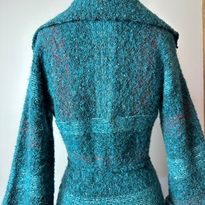 Vintage 70s wool knit sweater snug fit shawl collar teal green nubby wooly plaid belted waist cuffed belled sleeves Size Small image 3