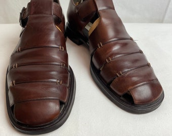 90’s Men’s brown leather sandals/ shoes buckles thick chunky sole classic preppy retro stacked wood heel Fisherman shoe made Spain size 91/2