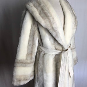 70s beautiful white faux fur princess coat belted waist exaggerated belled sleeves gorgeous lush furry fake glamorous vintage size M image 9