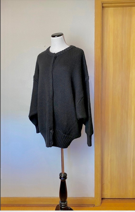 80’s-90’s  XLG boxy Black cardigan sweater 100% Wo