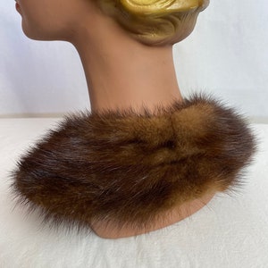 50s mink fur collars Womens 1950s fashion brown Peter pan collar pinup special occasion accessory sweater cardigan jackets image 6