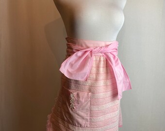 50’s 60’s sweet & pink MCM Apron half apron with Big pink cotton bow with pocket cloth towel material