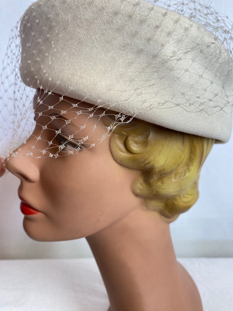 50s-60s vintage white veiled hat netted felt hats retro wedding ivory & off white dressy modern fancy pillbox style 画像 6