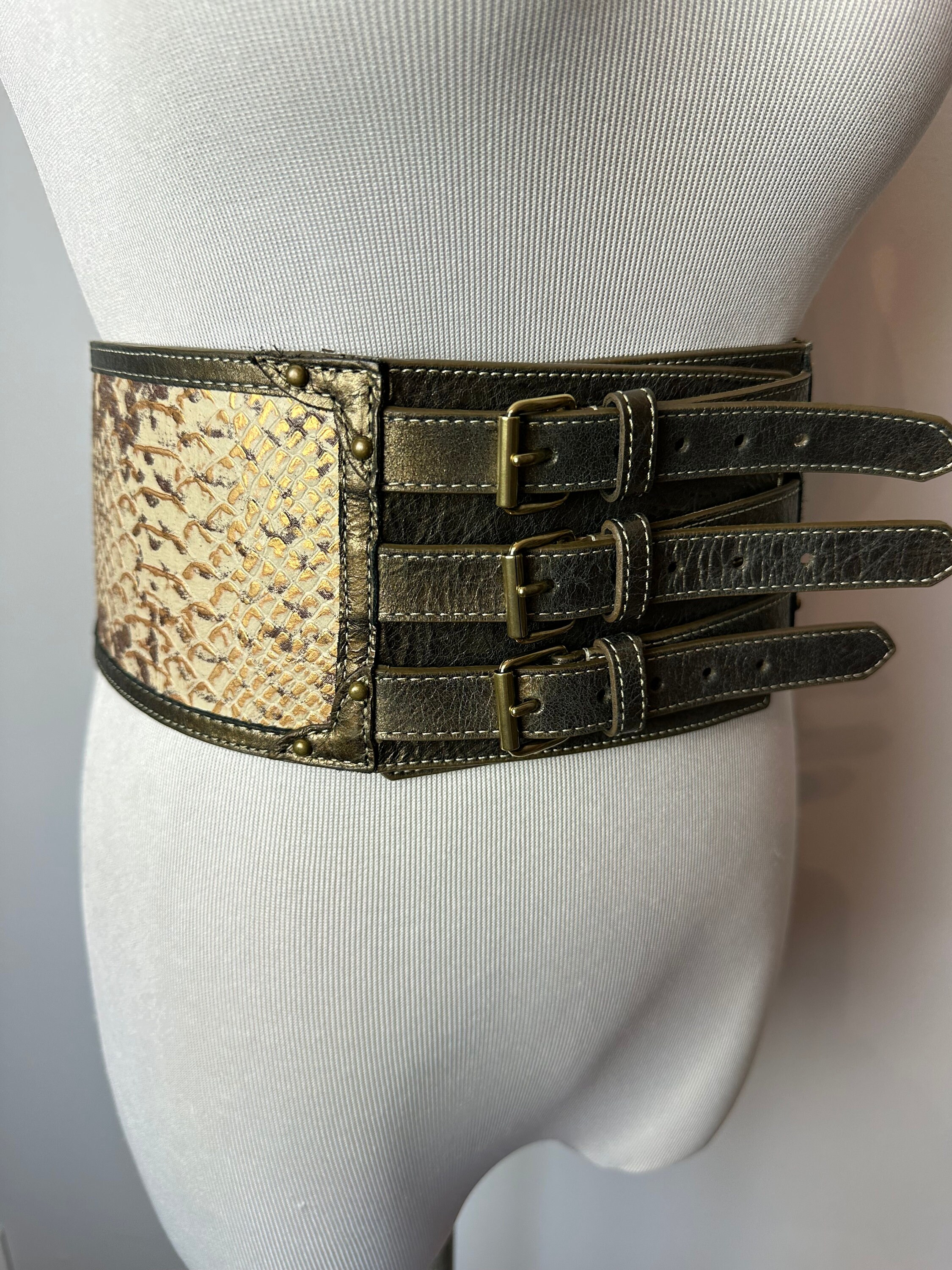 Vacher Vintage Gold Snakeskin Belt Fossil Vintage Faux Snakeskin Belt With Gold & Enamel Buckle  main image 3