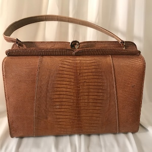 50’s 60’s lizard skin hand bag~ women’s purse~ blonde light camel color excellent condition~ lovely mid century gold tone~ charming