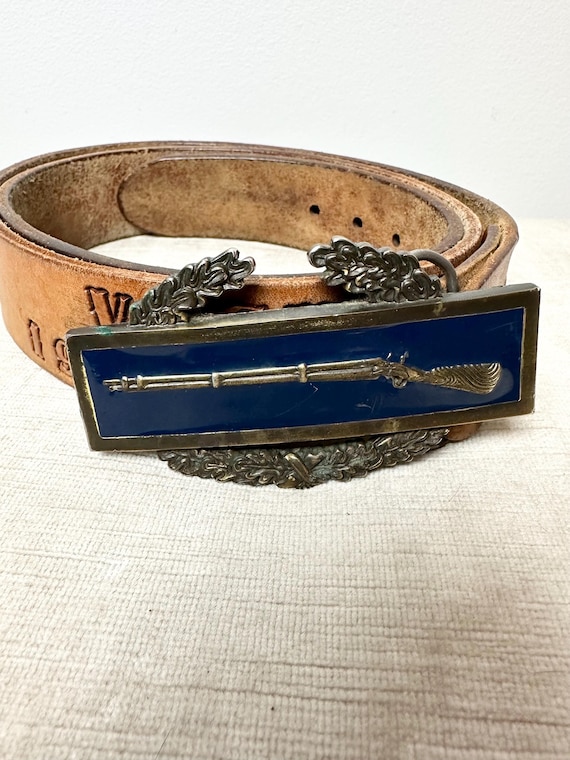 Vintage 1960s Tooled Leather Belt: Vietnam War Era Rifle  display picture 1
