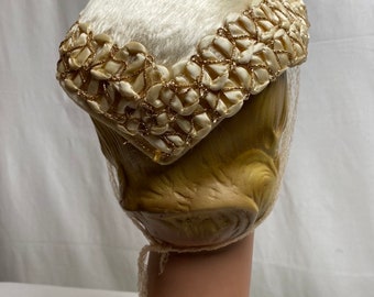 50’s off white veiled fascinator hat Vintage bridal~ silken velvety wedding millinery netted netting warm golden champagne
