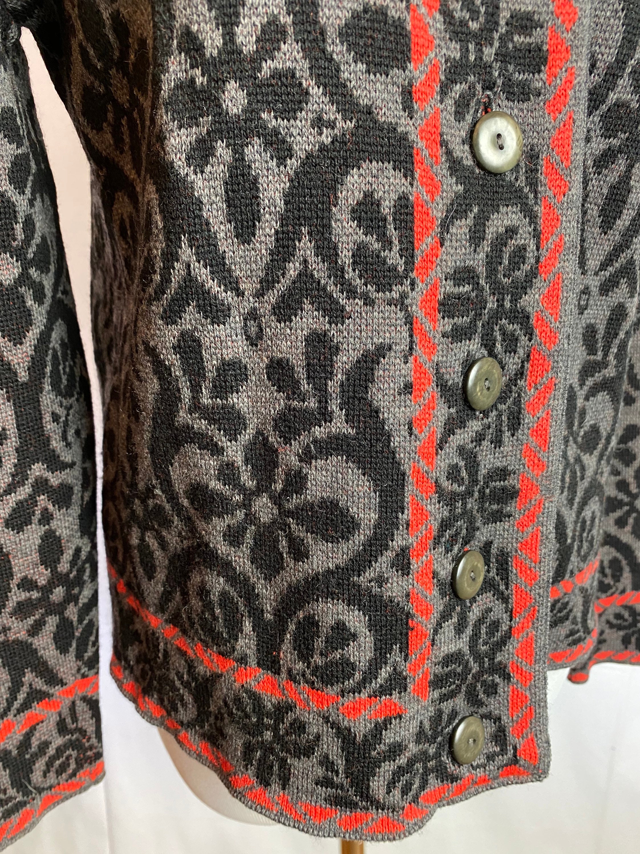 60's Vintage Catalina Wool Cardigan Sweater~floral Pattern