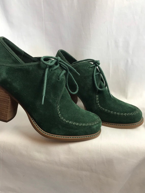 Green Suede high heel shoes~ lace up 1970’s style~