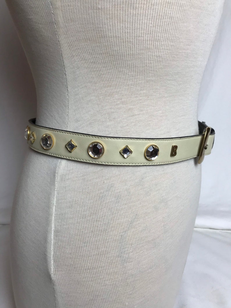 Western Ladies Skinny Rhinestone Studded Leather Belt Western Ladies Skinny Rhinestone Studded Leather Belt