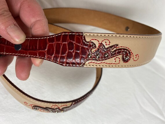 VTG Beige & brown fancy leather belt with ornate … - image 2