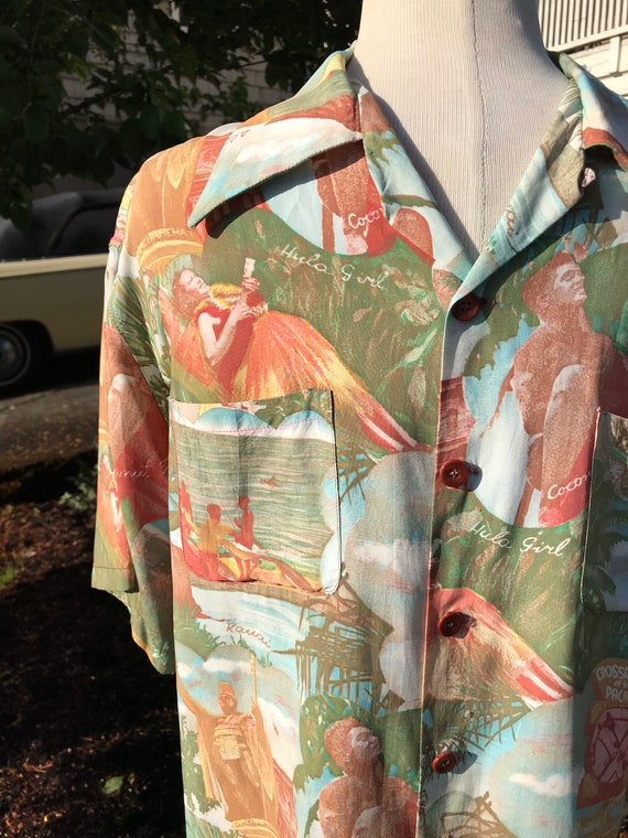 40’s Rayon Photo print shirt~ Novelty print cold rayon 1940’s crossroads of the pacific Hawaiian scenic Surfers iconic images~ Rare size LG