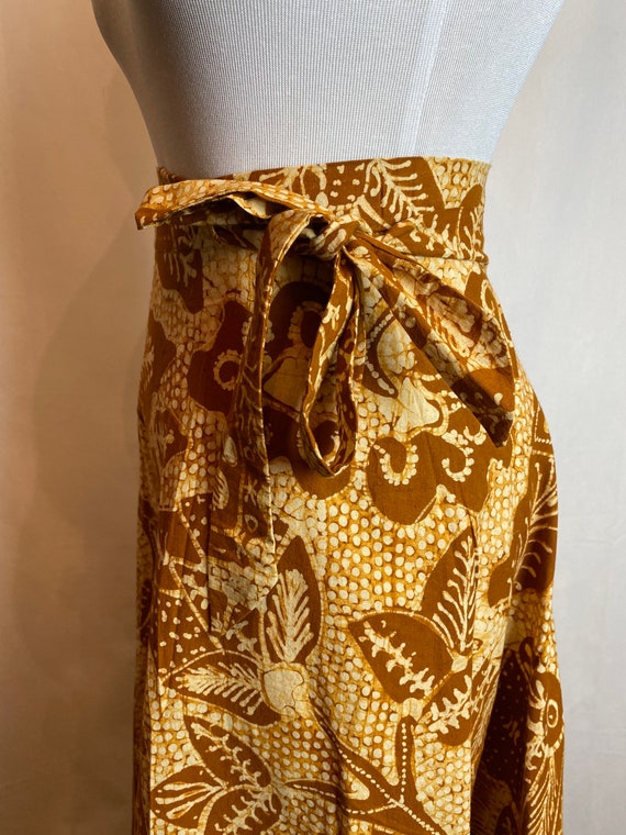 70’s boho batik cotton Wrap skirt~ neutral tones I