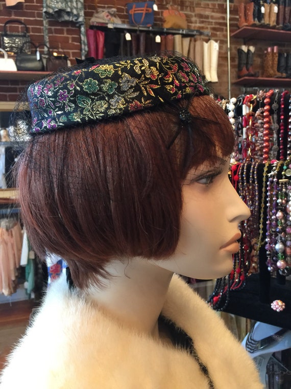 50's 60’s fascinator hat netted veil metallic bla… - image 5