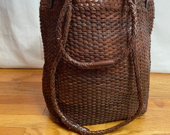 Vintage J Peterman XLG /Huge braided leather cross body bag/ travel all tote~ extra large excellent original woven boho trend