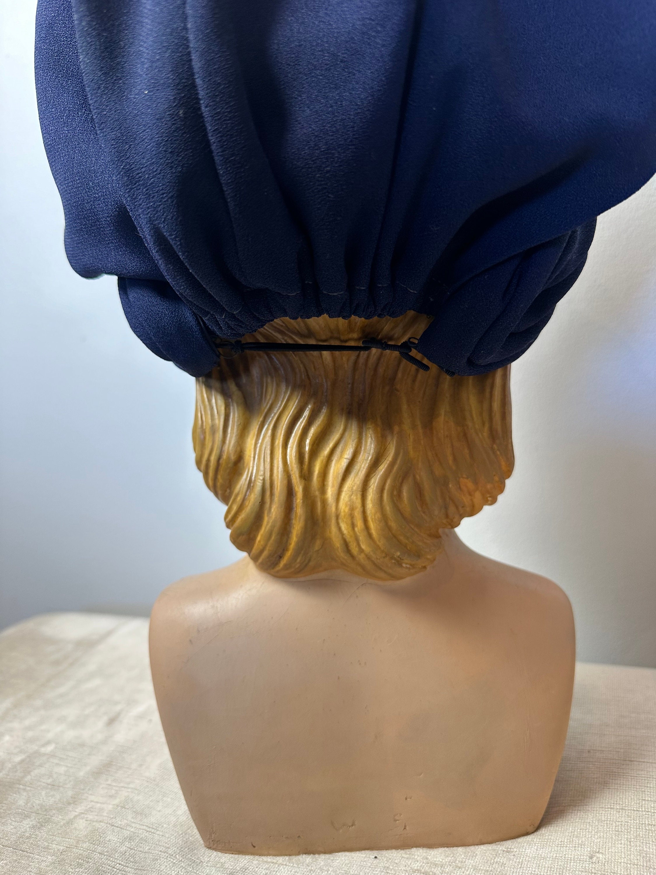 Vintage 1940’s Women\'s Navy Knotted Turban Style Hat 1940 main image 4