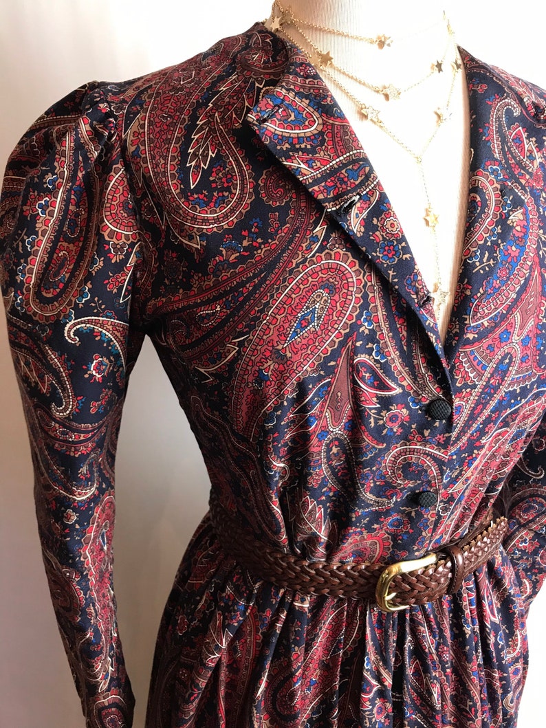 Vintage 80\u2019s autumn paisley print fit /& flare dress~ 1980\u2019s gunnesax style peasant~ puff sleeves~ poetic romantic ~size small