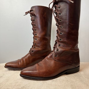 Vintage tall brown leather boots~ lace up Pioneer style 1980’s 1990’s boho trend~ Wild West style 1900’s / size 71/2