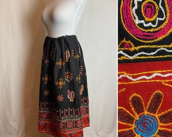 Vintage peasant skirt~ hand embroidered birds design black 100% cotton drawstring gathered waist Semi open size S/M