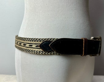 Vintage horse hair woven western belt~ black & white 2 tone~ distressed Western size 31” to 35”