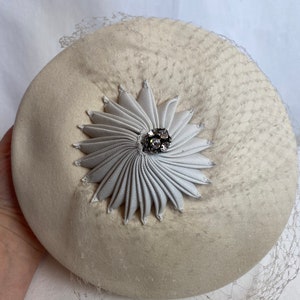 50s-60s vintage white veiled hat netted felt hats retro wedding ivory & off white dressy modern fancy pillbox style 画像 8